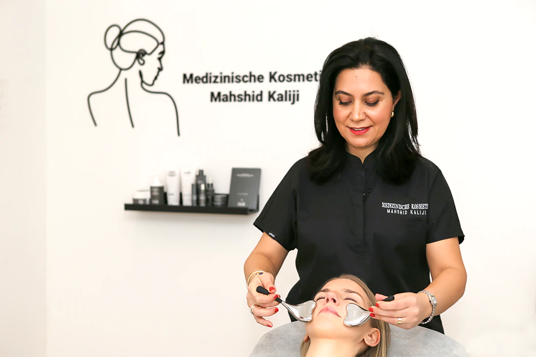 Medizinische-Kosmetik-Klassische-Luxus-BH-Bremen