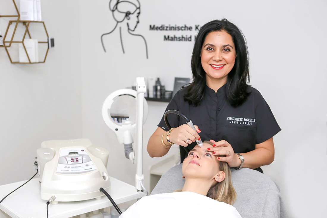 Medizinische-Kosmetik-Microdermabrasion-Behandlung-Bremen